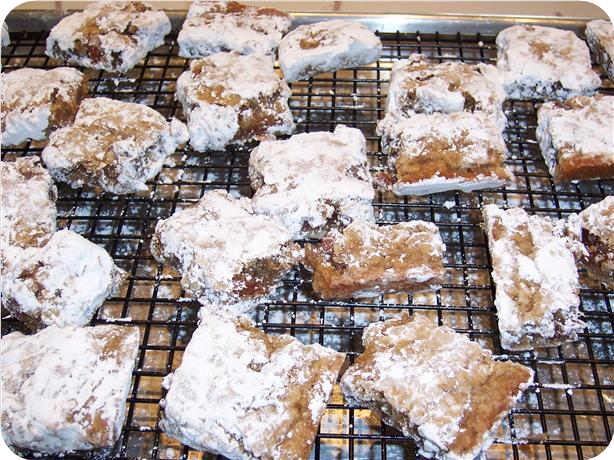 Sarah's Powdered Date Bars