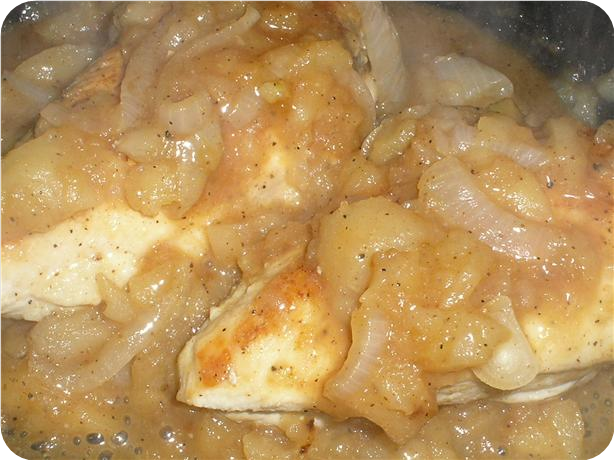 Chicken Smothered With Apples &amp; Onions