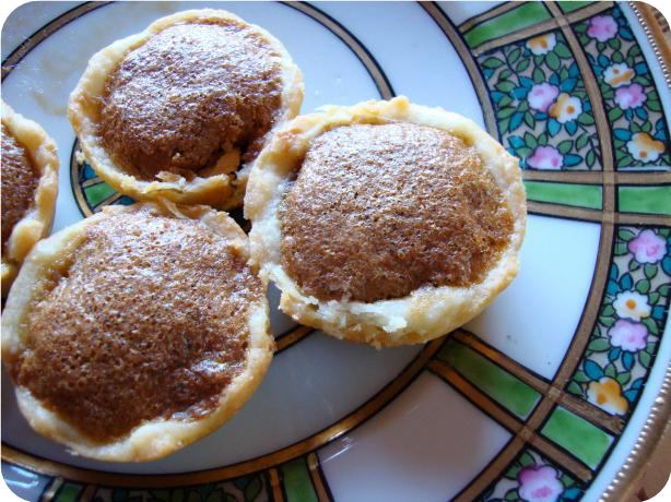 The Best Mini Mock Shoo Fly Pies