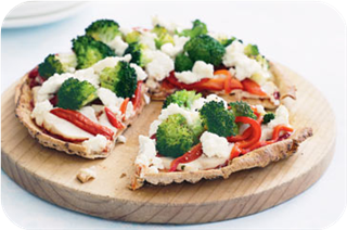  Chicken, broccoli & roasted capsicum pizza