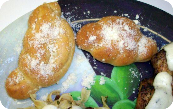 Anme's Garlic Knots