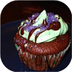 Mint Buttercream Frosting With Dark Chocolate Glaze