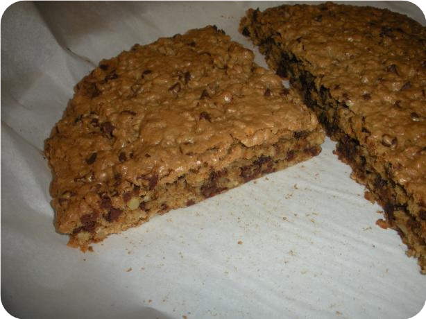 Oatmeal Chocolate Chip Pizza Cookie