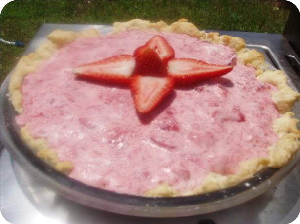Bavarian Strawberry Cream Pie