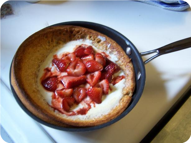 Creamy Strawberry Puff Pancake