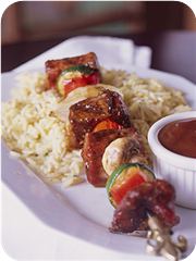 Flank steak with vegetable skewers 