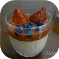 Panna Cotta With Fresh Strawberry Sauce