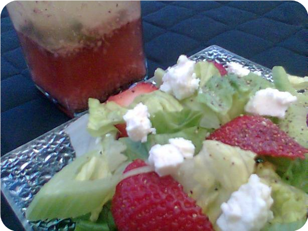 Garlic & Red Wine Vinegar Salad Dressing