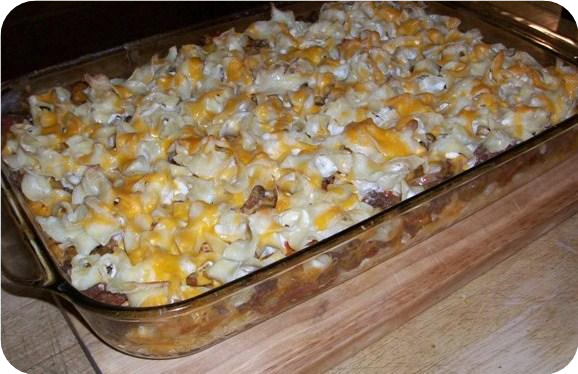 Bird's Creamy Egg Noodle and Beef Casserole