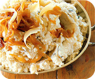 Mashed potatoes with caramelized onions 