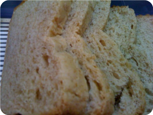 Crowd Pleasing Light Oat Bread (Bread Machine)