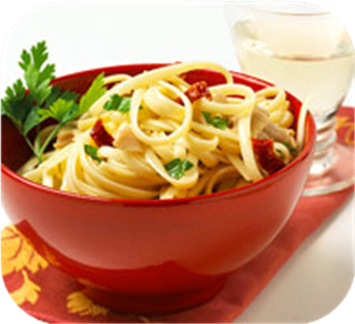 Linguine with clams and dried tomatoes 