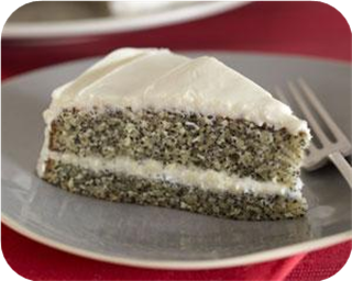  Poppy seed cake with vanilla buttercream icing