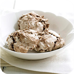Passover chocolate macaroons 