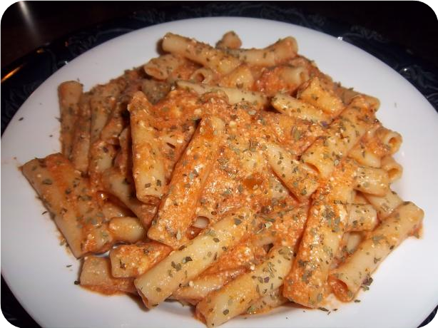 Penne With Tomatoes and Cream