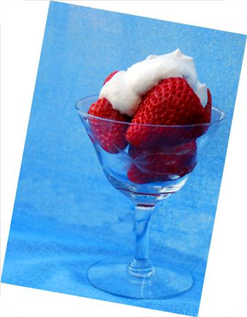 Strawberries With Chantilly Cream