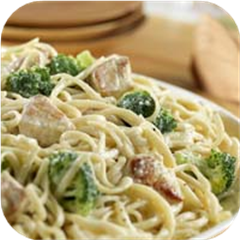 Chicken and Broccoli Alfredo for a Crowd