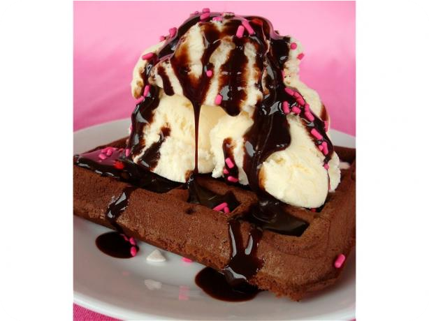 Waffle Chocolate Cake
