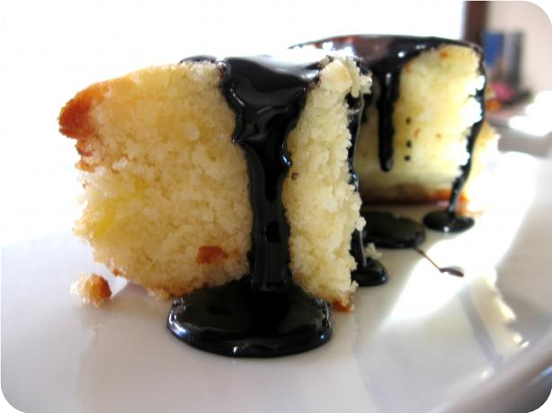 Chocolate Sauce for Vanilla Cake