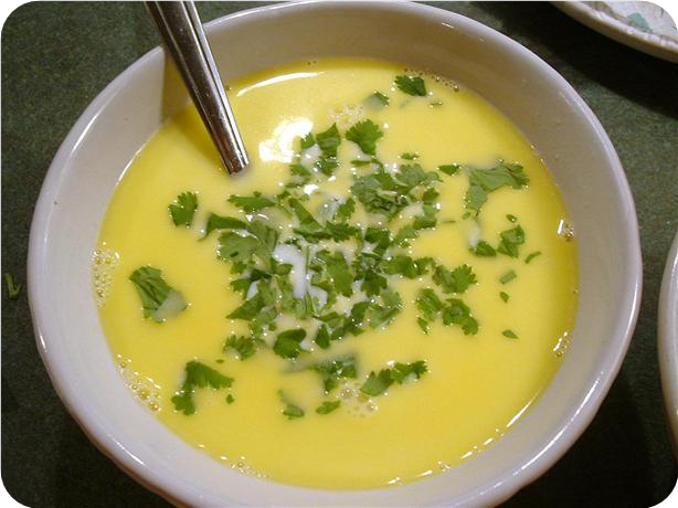 Cream of Garlic Soup With Cilantro
