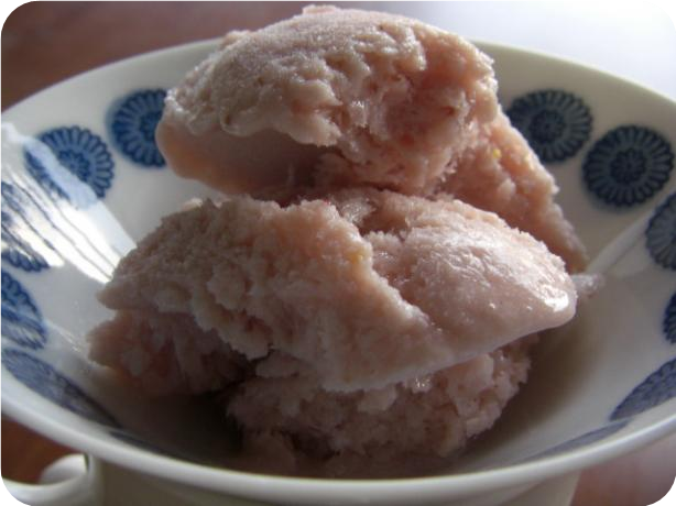 Strawberry-Buttermilk Frozen Dessert