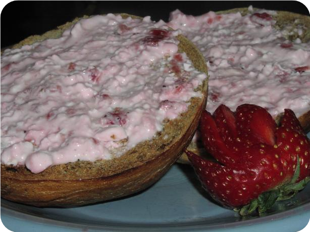 Strawberries &amp; Cream Bagel Spread for Two (1 Point)