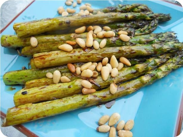 Roasted Asparagus With Pine Nuts