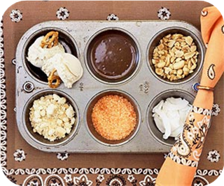 Mini ice cream dippers with double-dip fondue 