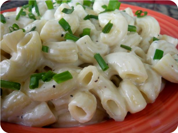 Macaroni With Fontina and Gorgonzola Cheeses