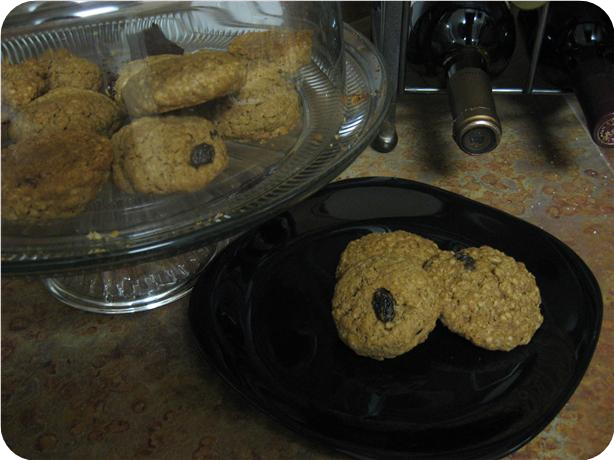 Oh-So-Good Oatmeal Raisin Cookies