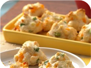 Cheddar and Green Onion Biscuit Poppers