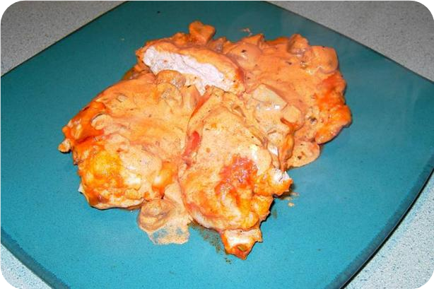 Chicken With Sour Cream Sauce