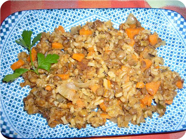 Fakorizo ( Lentils With Rice)