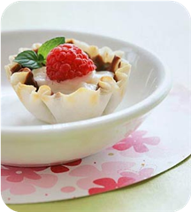 Tiny Raspberry Cheesecake Tarts 