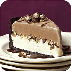 Chocolate-peanut ice cream cake 