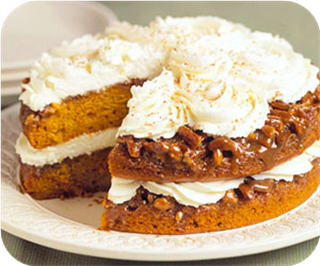 Pumpkin-praline layer cake 