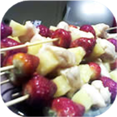 Simmering Chicken Strawberry Kabobs