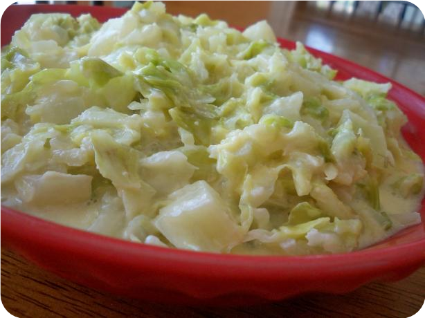 Creamed Cabbage With Red Onion