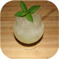 Refreshing Cucumber Lemonade