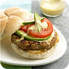 Turkey burgers with mustard sauce 